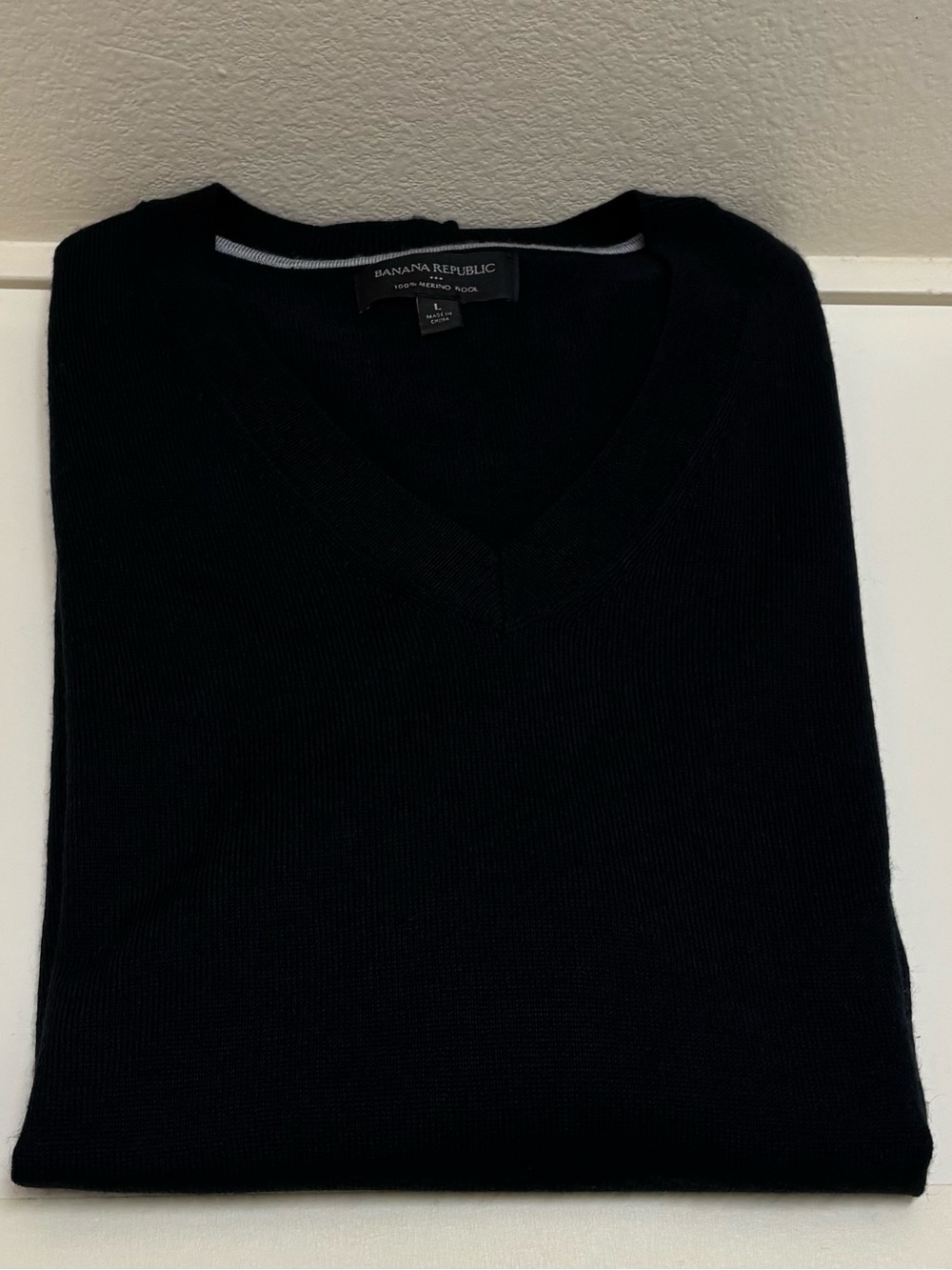 Banana Republic Black Men's V-Neck Sweater